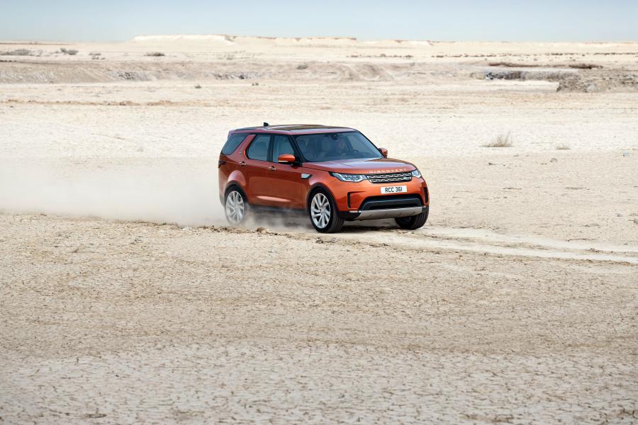  Land Rover Discovery HSE 2017 года  (фото 20 из 96)
